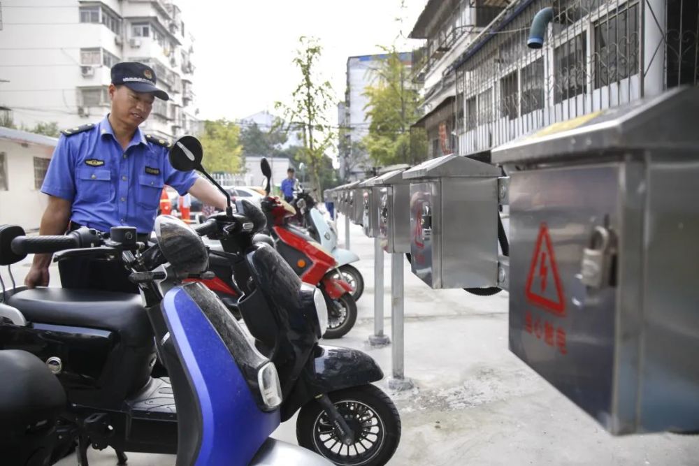 376戶，徐州這個小區(qū)每家都有一個電動車充電樁